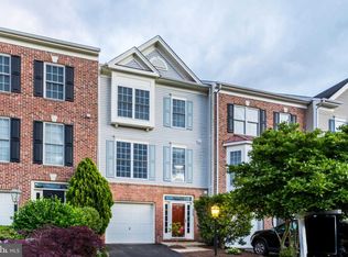 8949 Benchmark Ln, Bristow, VA 20136