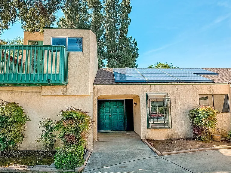 2446 Hasti Acres Dr — Photo 5