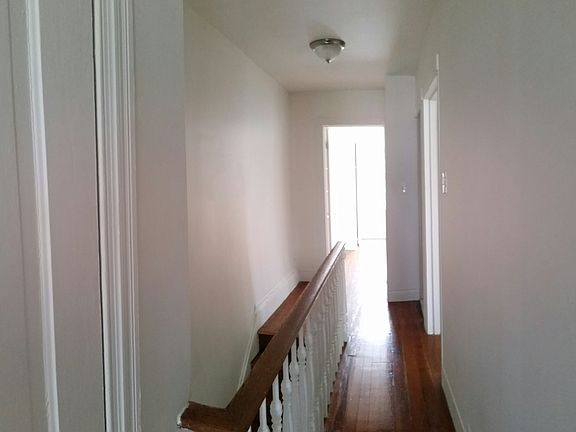 5th image of 234 E Hortter St