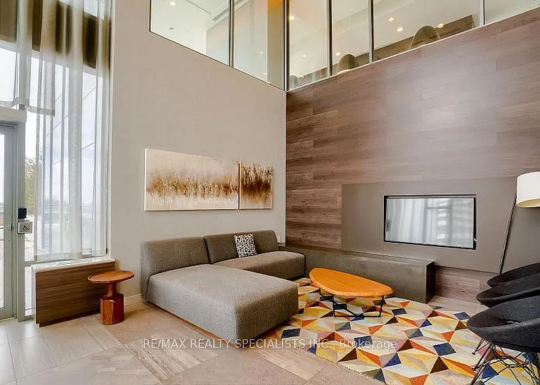 2560 Eglinton Ave W #1509 — Photo 17