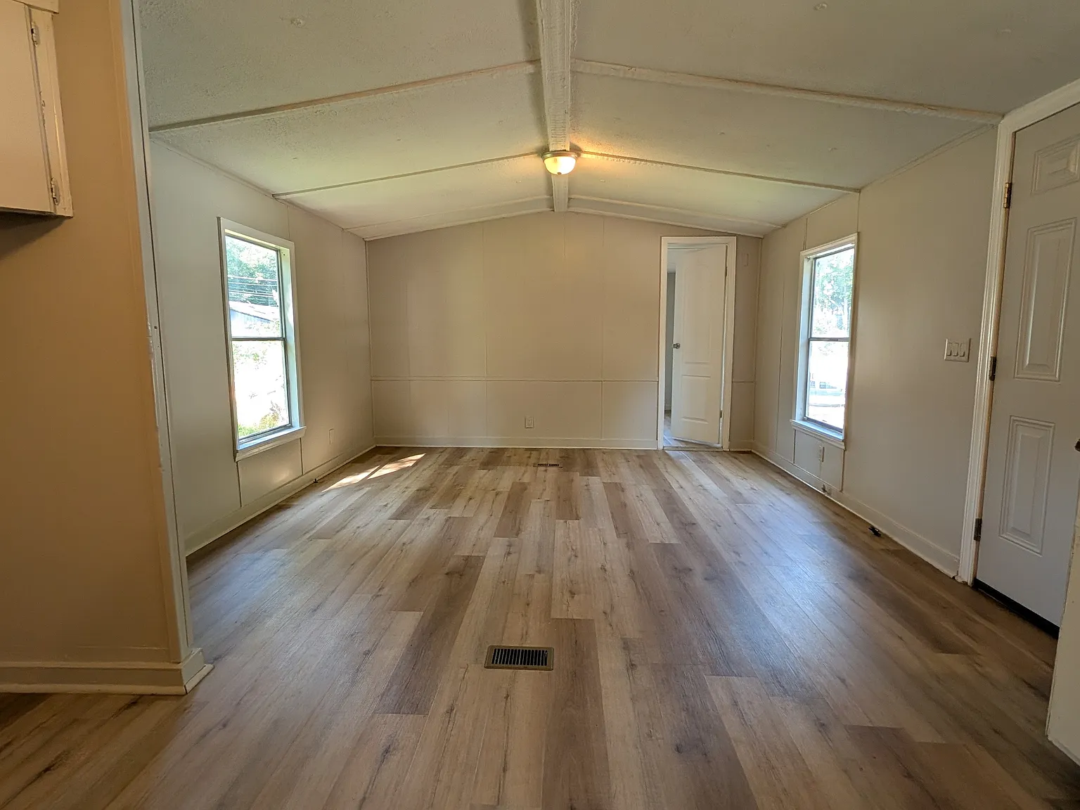 412 McElhaney Road Lot 10 - 1 — Photo 4