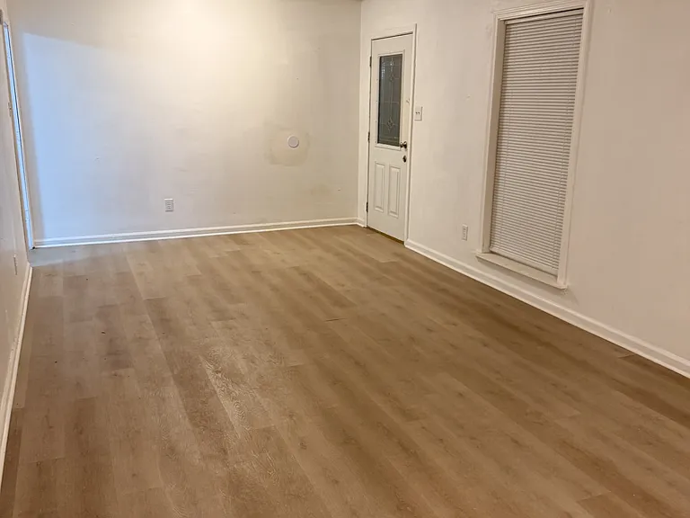 3633 Woodley Rd — Photo 2