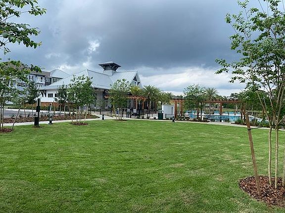 5th image of 1815 Beach Ridge Rd