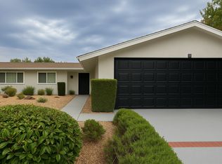 5944 McDonie Ave, Woodland Hills, CA 91367