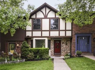 904 Canterbury Dr, Coraopolis, PA