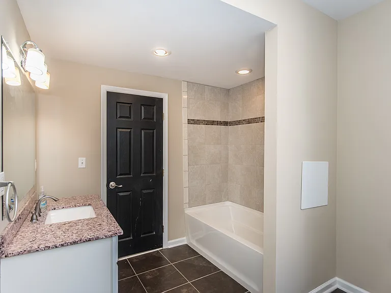 2316 E Lehigh Ave — Photo 46