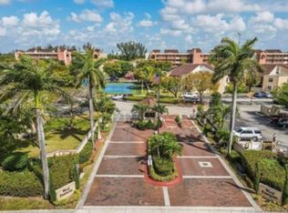 West Fontaine, Miami, FL 33172