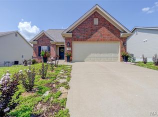 709 Phoenix Way, O'Fallon, MO 63368