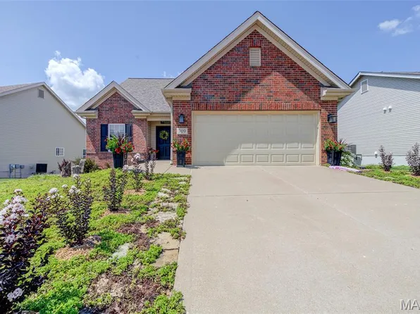 709 Phoenix Way, O'Fallon, MO 63368