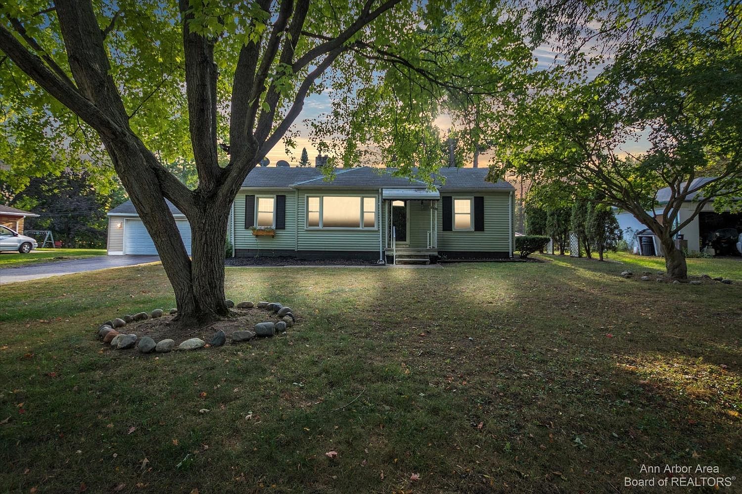 17527 Lathers St, Livonia, MI 48152 Zillow