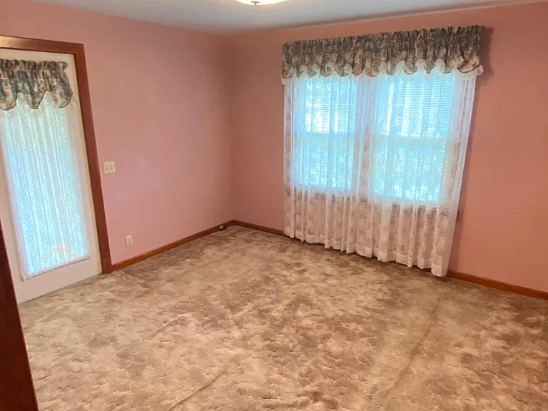 8732 Highway 493 — Photo 5