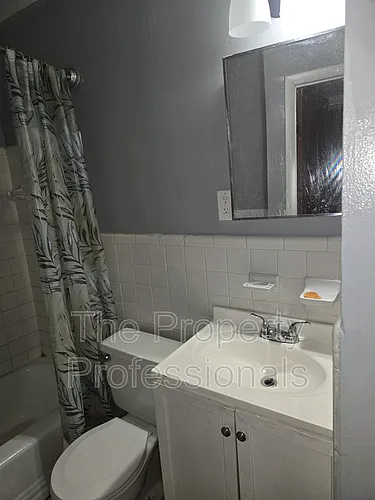 501 Vanderbilt St #C Photo 1