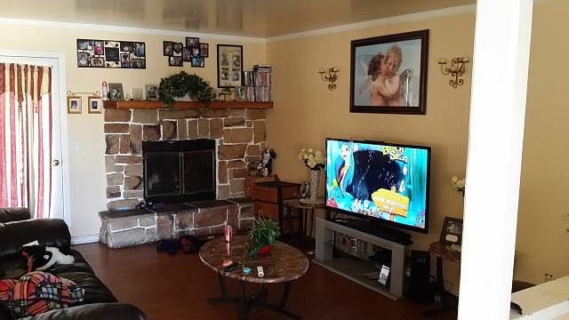 2nd image of 1621 Vallejo Dr