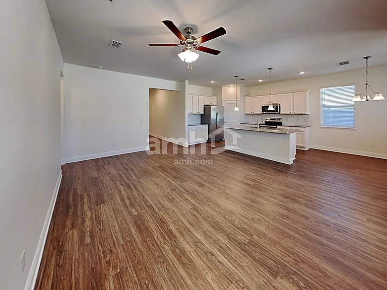 955 Heavenly Dr — Photo 8