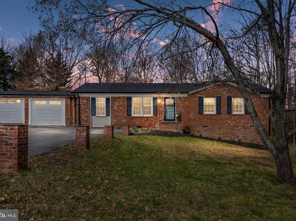 9702 Leavells Rd, Fredericksburg, VA 22407