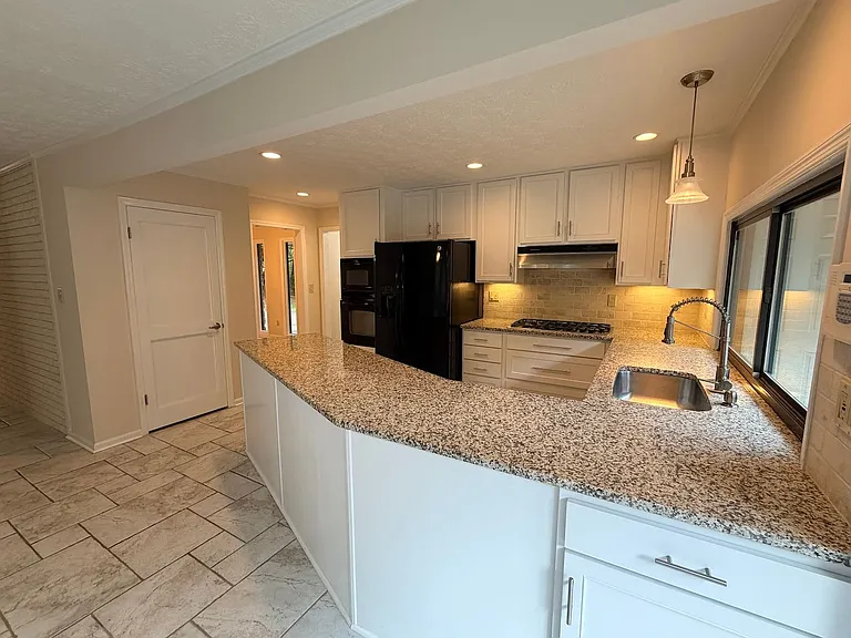 298 Indian Hills Trl — Photo 10