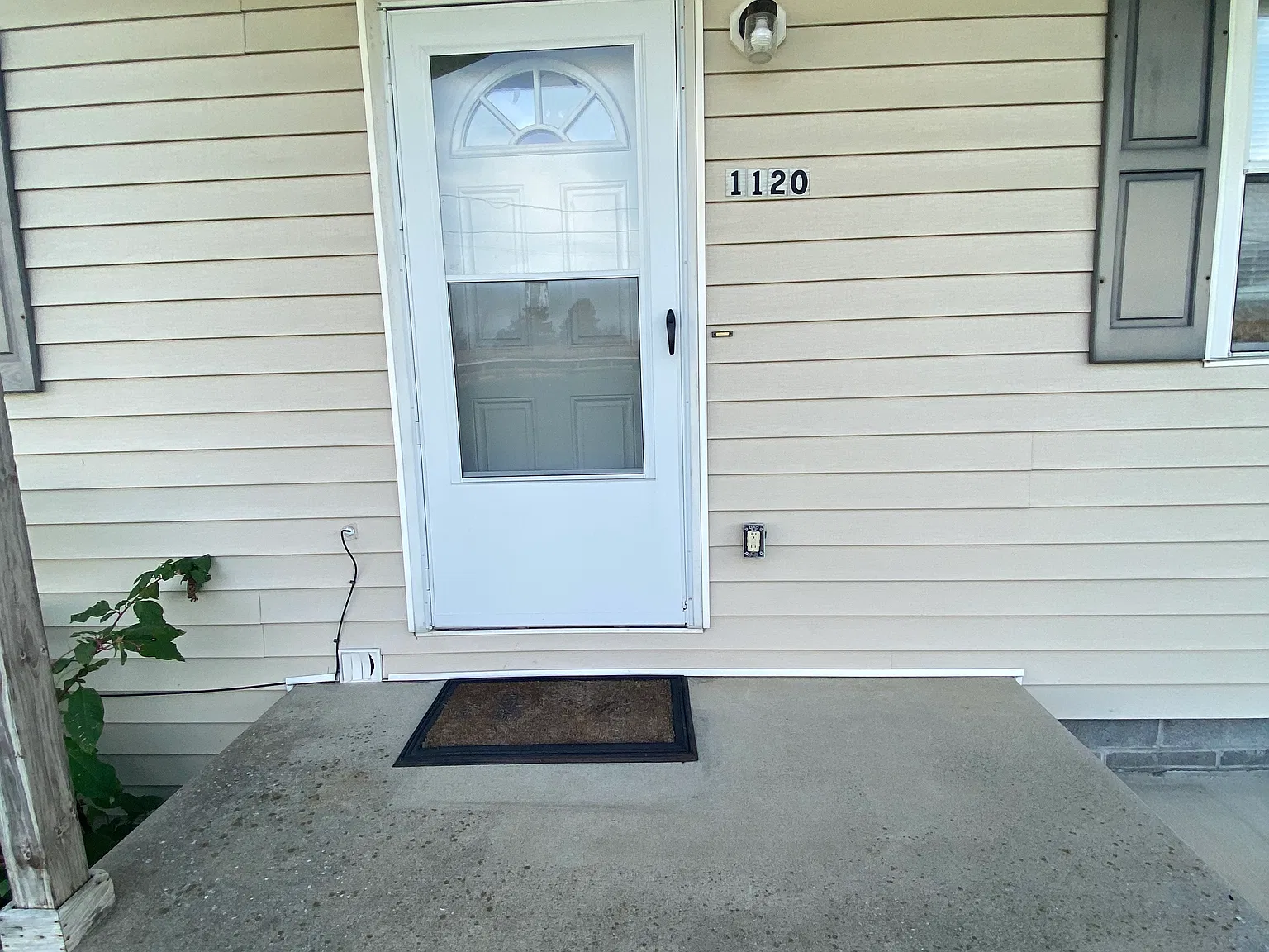 3 bed, 1440 sqft, $1,295 — Photo 2