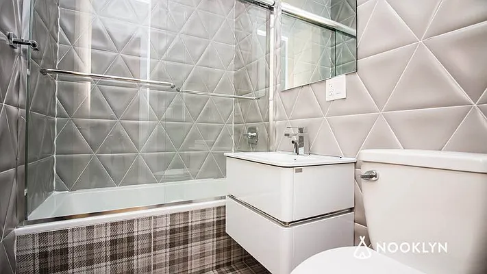 Rented by Nooklyn NYC LLC | media 22