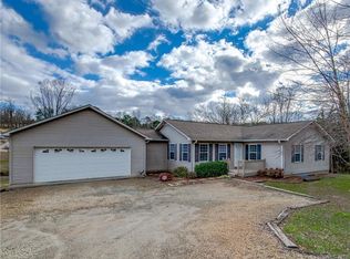 399 Big Cove Rd, Candler, NC 28715