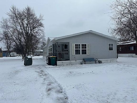 2nd image of 328 Main St