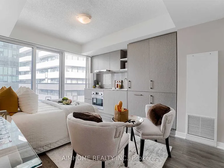 88 Harbour St #2611 — Photo 4