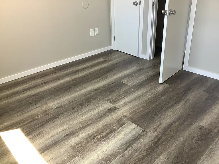 4576 Florence Ave — Photo 17