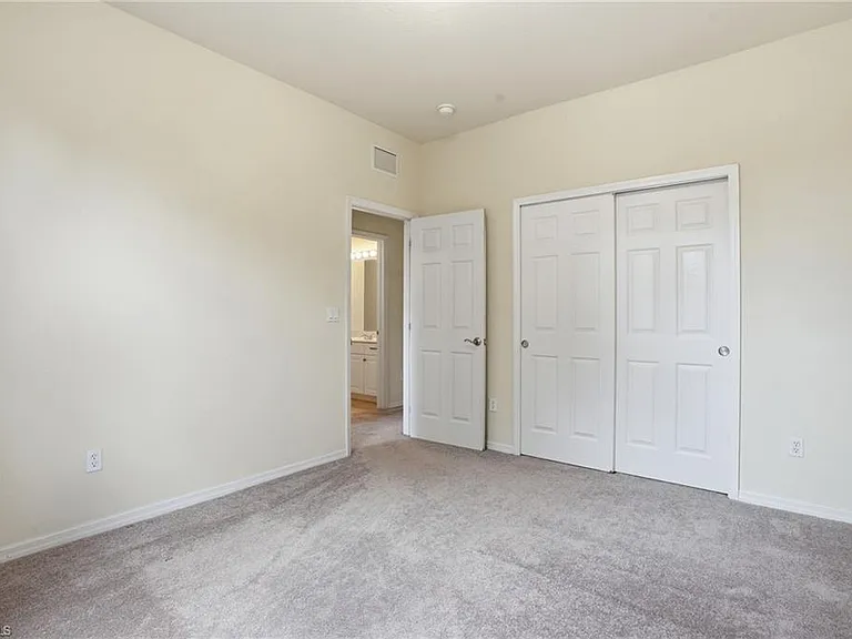 12854 Carrington Cir #7 — Photo 29