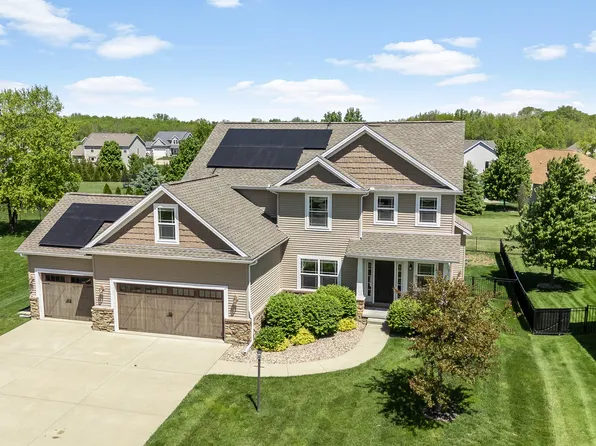 1208 White Oak Rd, Mahomet, IL 61853