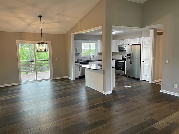 5th image of 8637 Prilla Ln