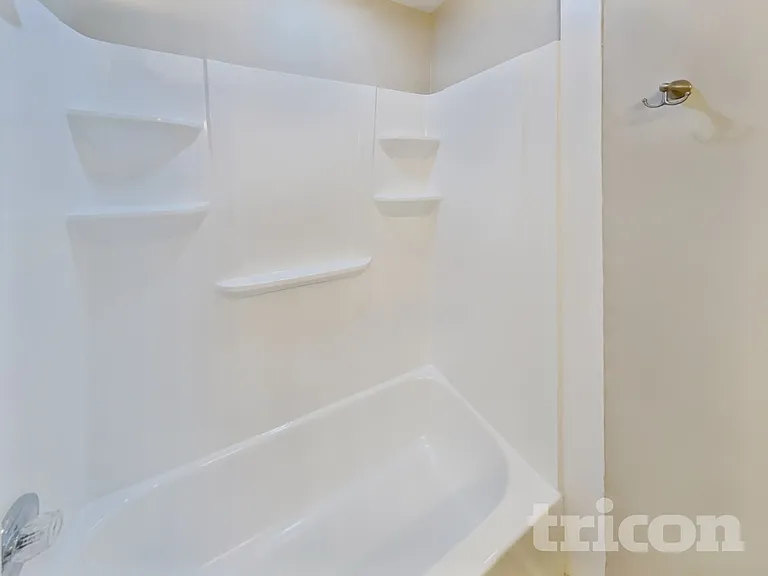 622 Meadowview Dr — Photo 14