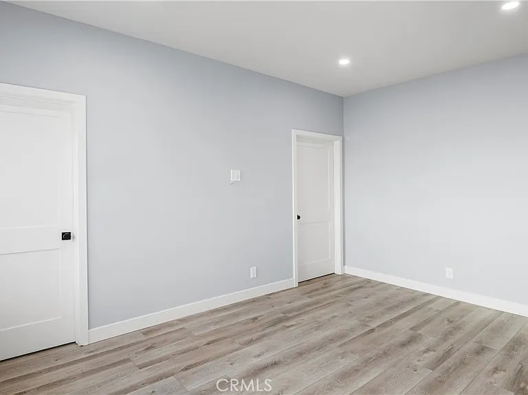 727 E Myrtle Ave #B — Photo 25