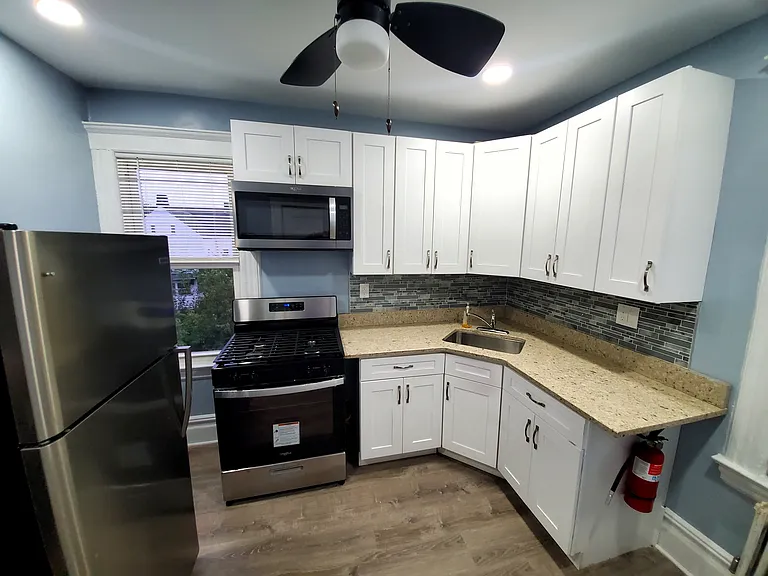 80 Lincoln Pl #2 — Photo 5