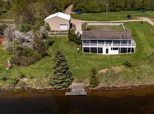 4849 Betterly Dr, Cheboygan, MI 49721