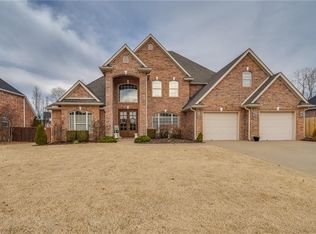 4607 W Creekview Dr, Rogers, AR 72758