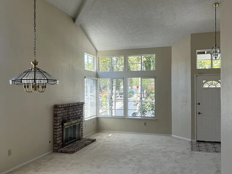 112 Oneil Cir — Photo 15