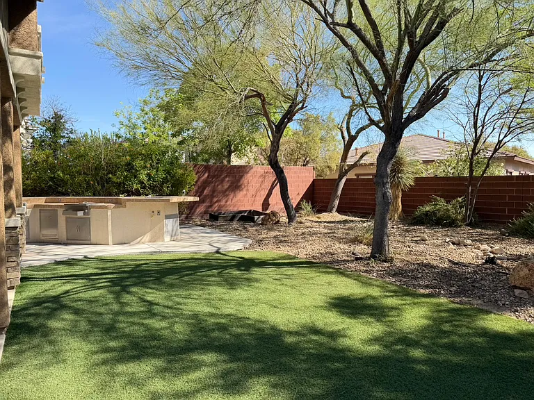 5450 Pinecroft Dr — Photo 27