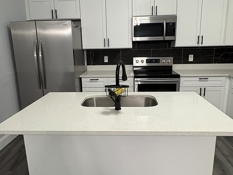 648 Pyramid Ave — Photo 10