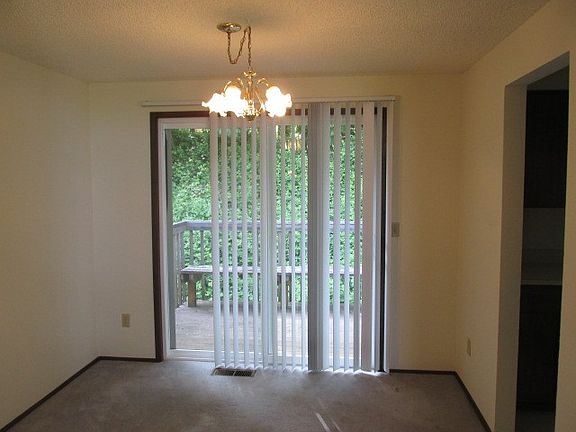 3rd image of 2121 W St NW