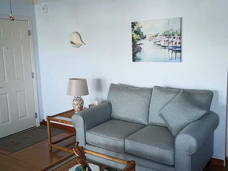4728 Beach Dr SE #C — Photo 8