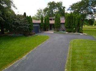 8 Inverness Cir, Appleton, WI 54914