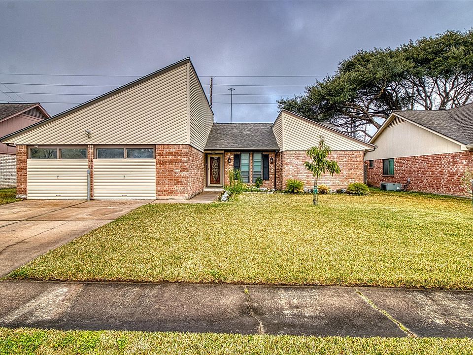 1st image of 22438 Coriander Dr