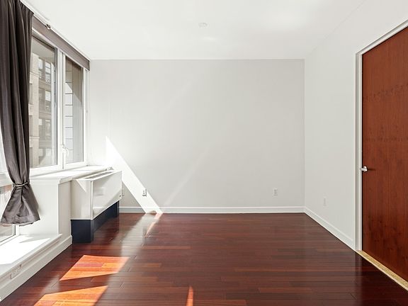5th image of 125 W 21st St APT 8C