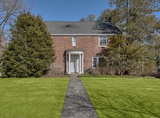 10 Richbell Rd, White Plains, NY 10605