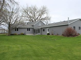 17570 437th Ave, Henry, SD 57243