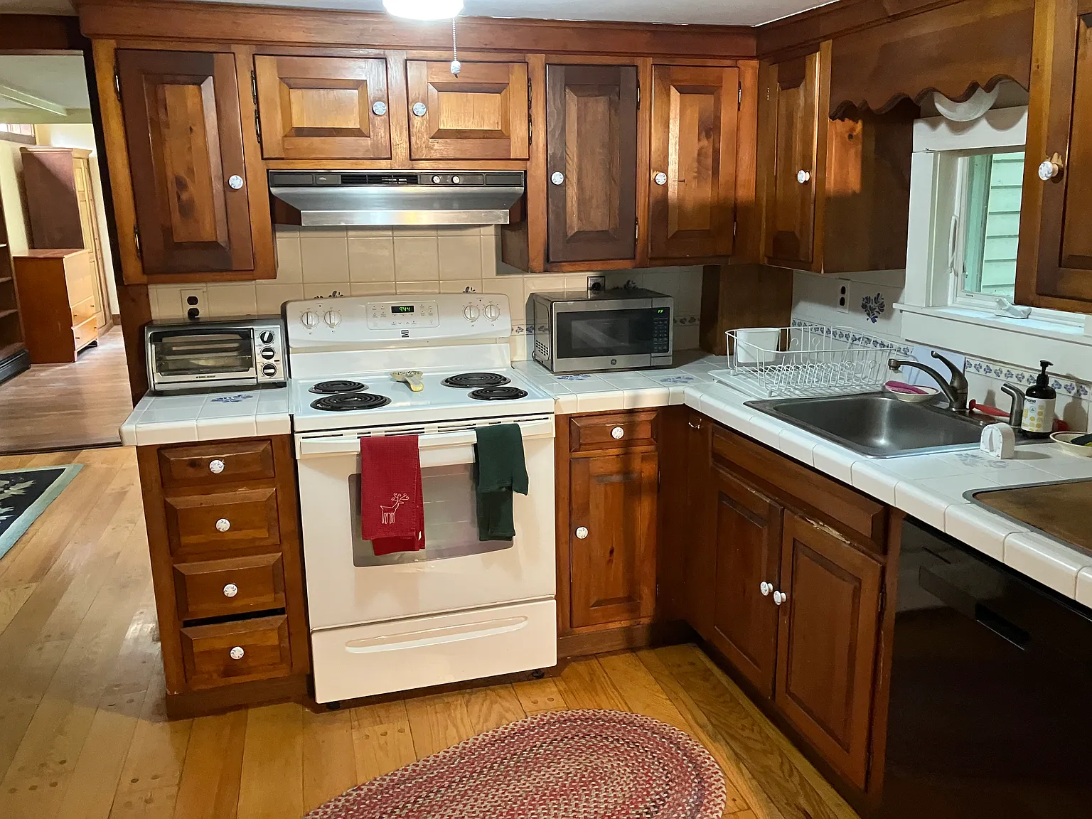 3 bed, 2.5 bath, 2698 sqft, $3,500 — Photo 4