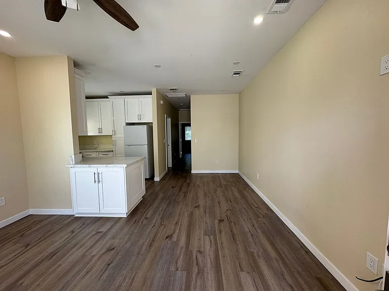 2121 Ocean View Blvd — Photo 5