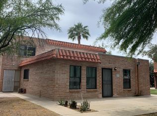 6656 E Calle La Paz, Tucson, AZ 85715
