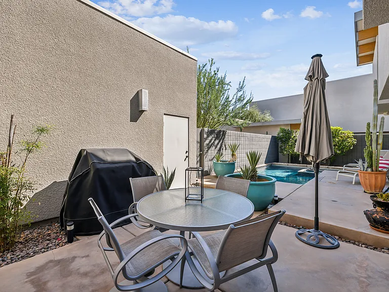 1506 E Baristo Rd — Photo 15