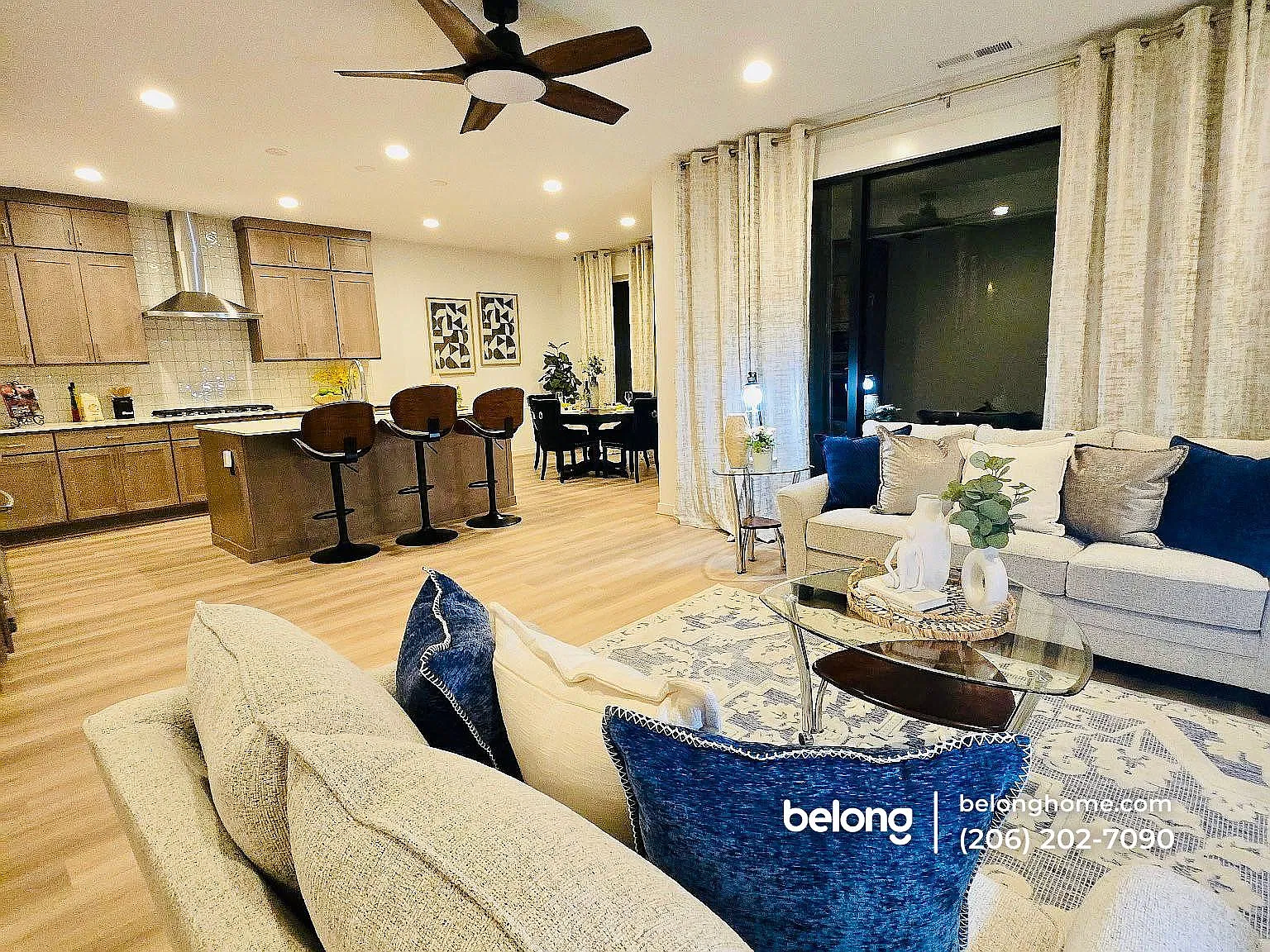 5 bed, 4.0 bath, 2720 sqft, $4,495 — Photo 3