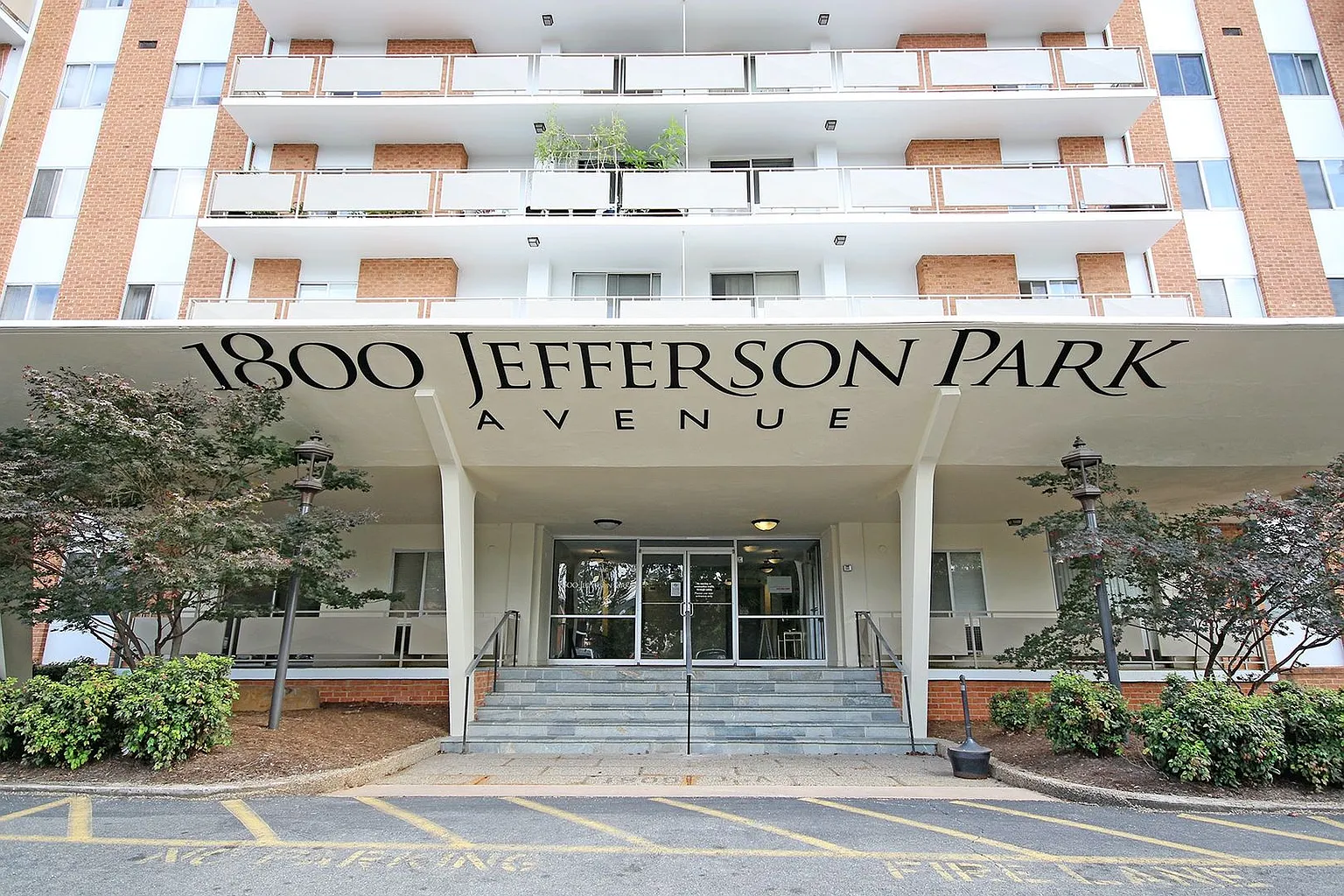 1800 Jefferson Park Ave APT 601 photo 1